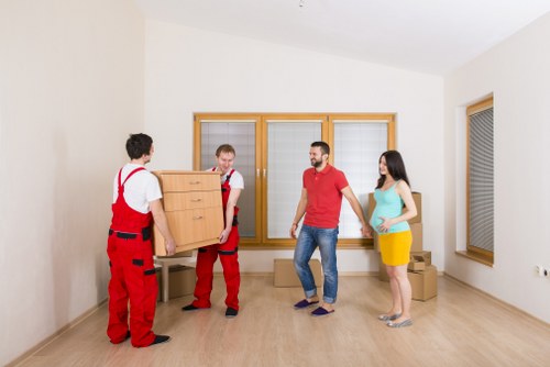 Removal van planning for flats and houses in Tolworth
