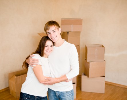 Moving assistance for a flat or small house near Tolworth